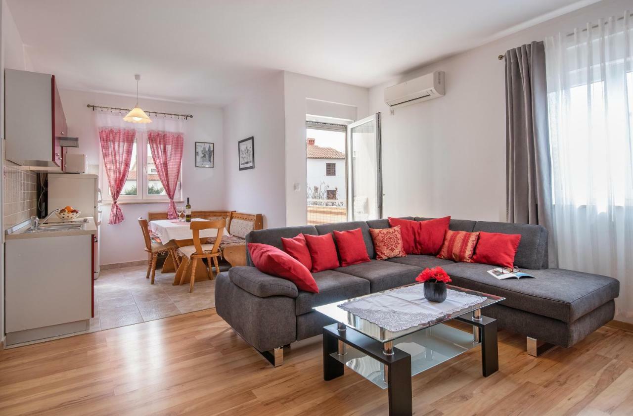 Apartment Bordeaux 29 Rovinj Luaran gambar