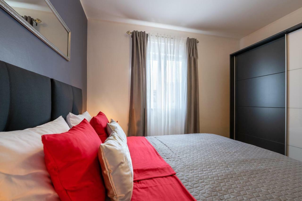 Apartment Bordeaux 29 Rovinj Luaran gambar